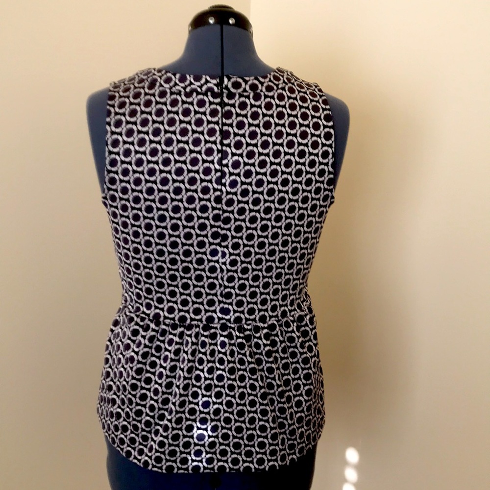 Ann Taylor Sleeveless Top Size M - Picture 2 of 6